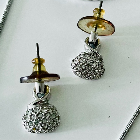 ARTISTRY Limited Edition Austrian Crystal Necklace & Earrings Set | Mid-2000s - Picture 5 of 8